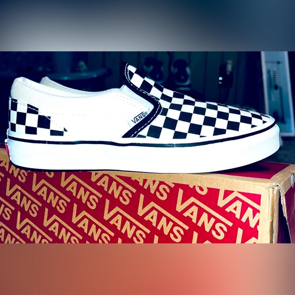 🔥SOLD🔥 Vans Checkerboard Slip-On (Blk/Wt), Size Wmns 4.5 / Youth Size 3:$40 - Picture 7 of 11